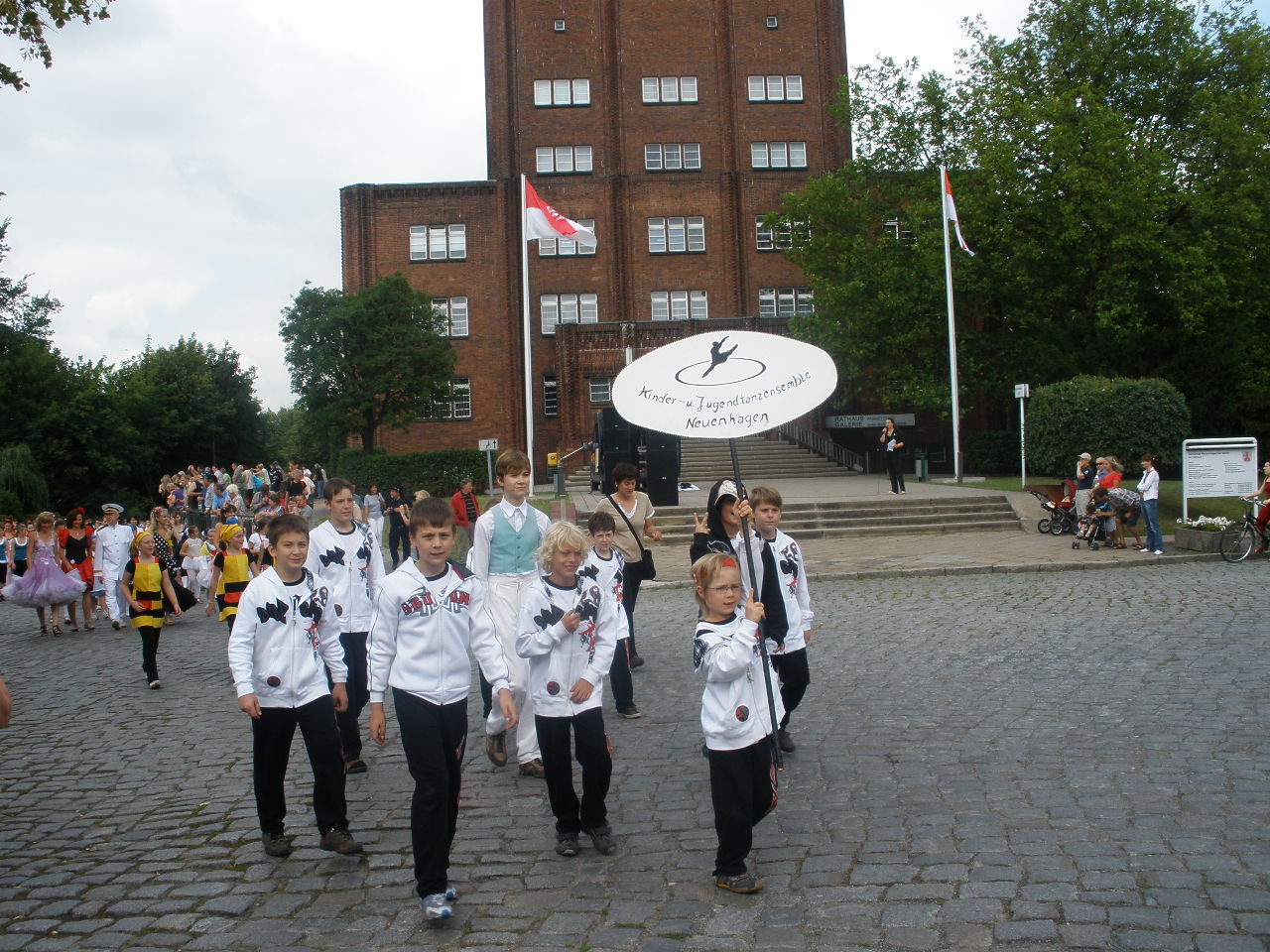 1. Brandenburger Tanzfest in Neuenhagen: 51.Kinder- und Jugentanzensemble Neuenhagen